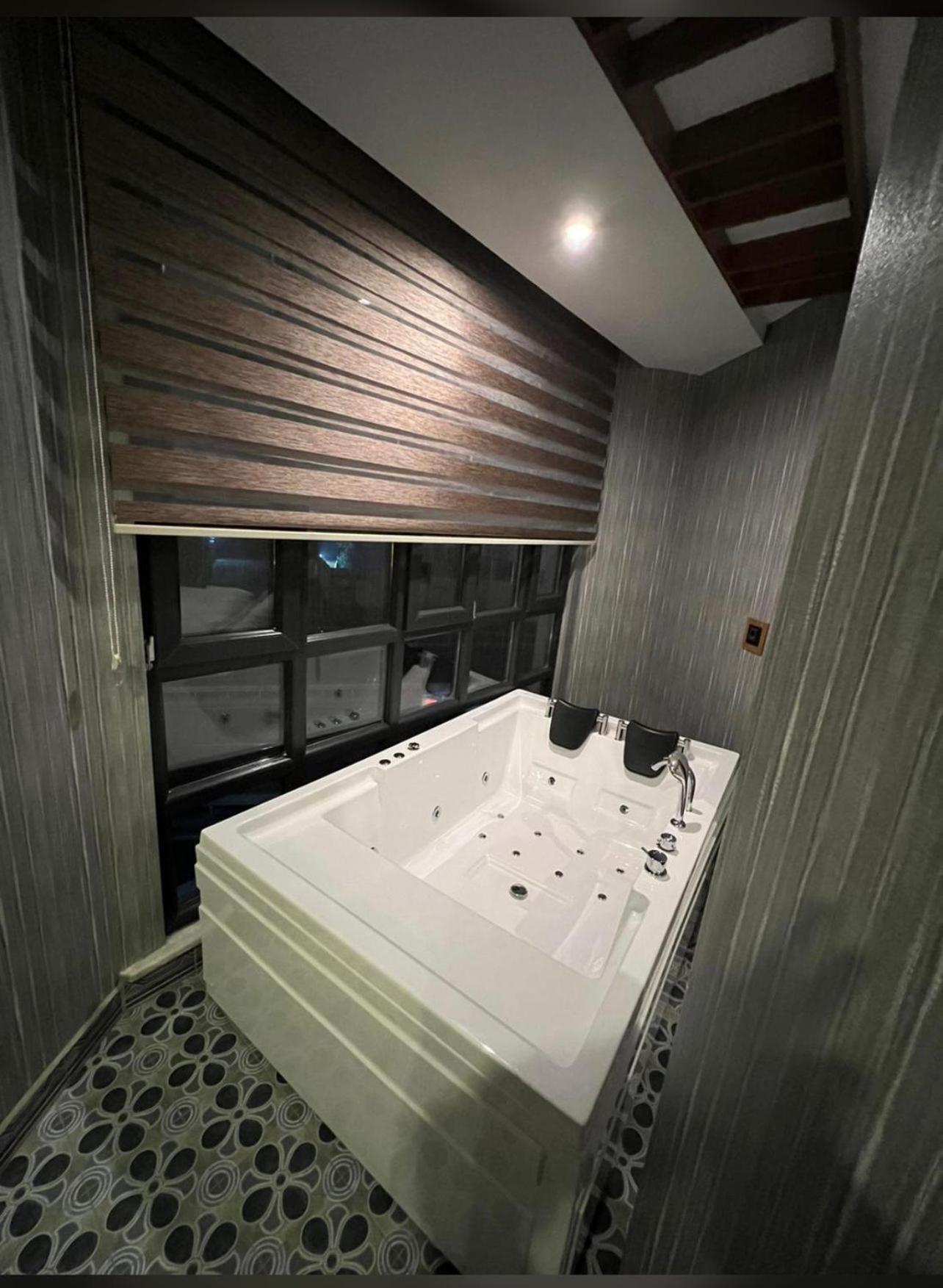 Beta Avcilar Hotel 3*